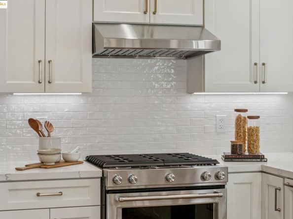 1833 Sonoma, Berkeley CA 94707