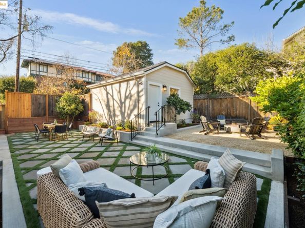 1833 Sonoma, Berkeley CA 94707