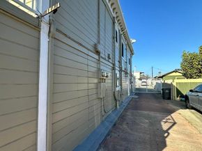 1725 96Th Ave, Oakland CA 94603