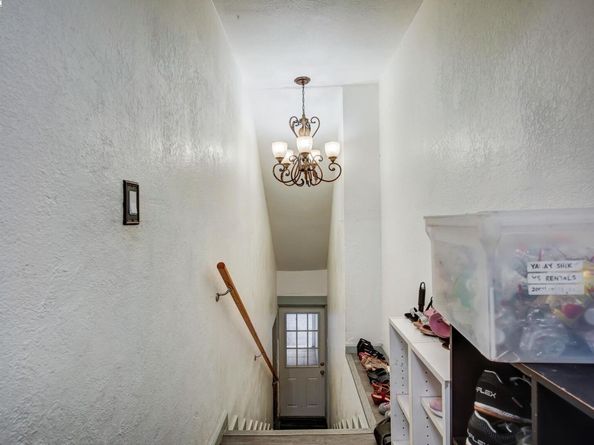 1725 96Th Ave, Oakland CA 94603