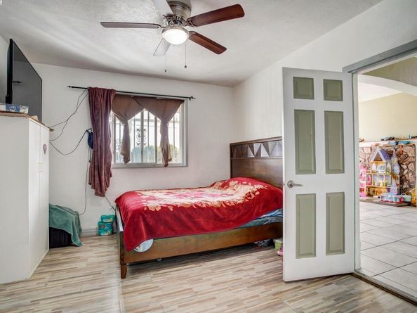 1725 96Th Ave, Oakland CA 94603