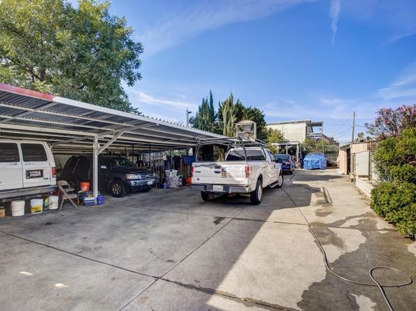 1725 96Th Ave, Oakland CA 94603