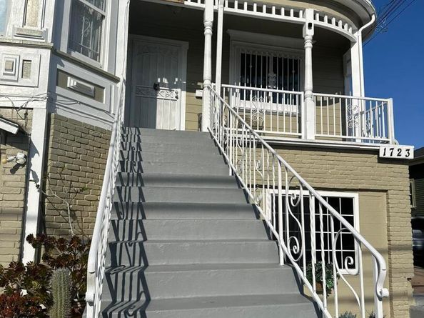 1725 96Th Ave, Oakland CA 94603