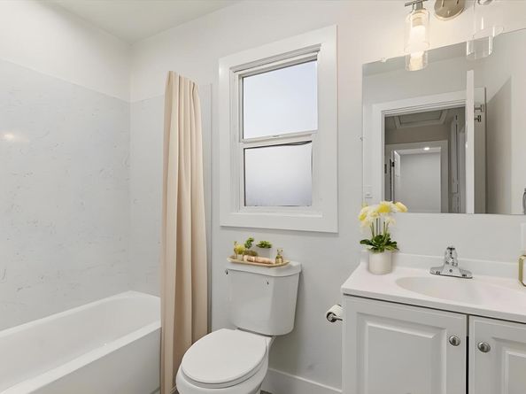 426 Gramercy Pl, Oakland CA 94603