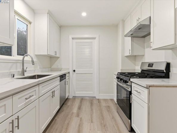 426 Gramercy Pl, Oakland CA 94603