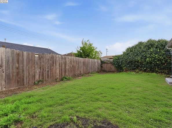 426 Gramercy Pl, Oakland CA 94603