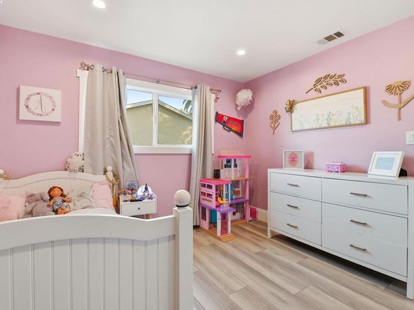 1341 Maryland Dr, Concord CA 94521