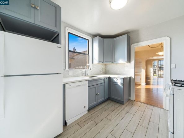 2380 107th Avenue, Oakland CA 94603