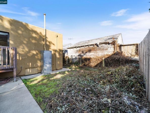 2380 107th Avenue, Oakland CA 94603