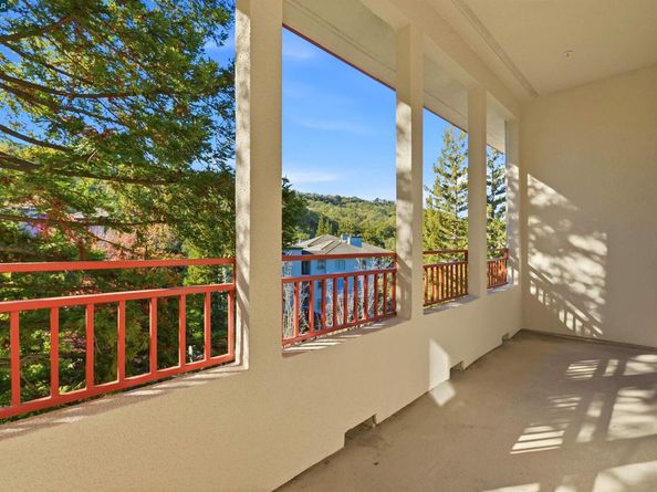 5913 Horsemans Canyon 1C, Walnut Creek CA 94595