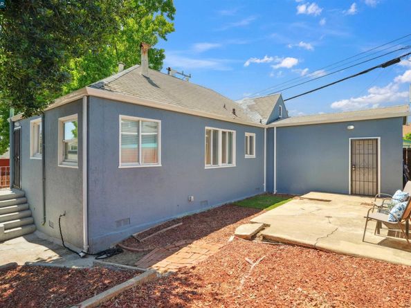 7700 Garfield Avenue, Oakland CA 94605
