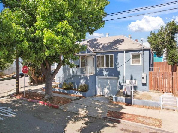 7700 Garfield Avenue, Oakland CA 94605
