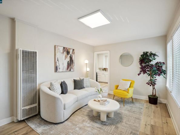 7700 Garfield Avenue, Oakland CA 94605