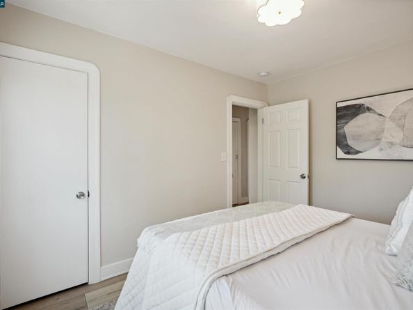 7700 Garfield Avenue, Oakland CA 94605