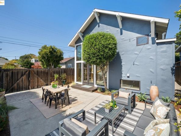 327 Hudson St, Oakland CA 94618