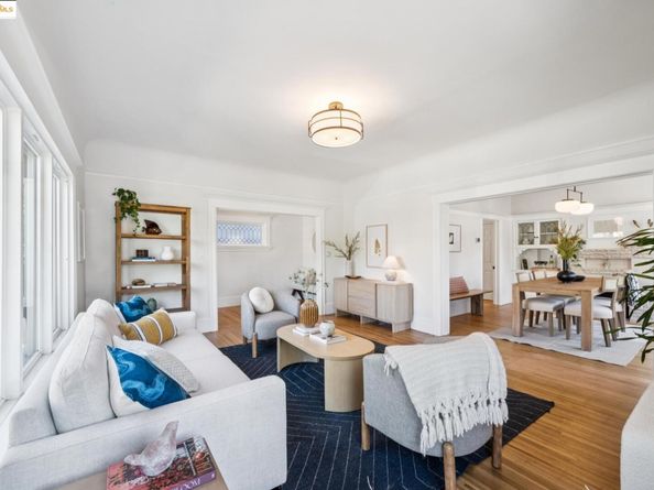 327 Hudson St, Oakland CA 94618