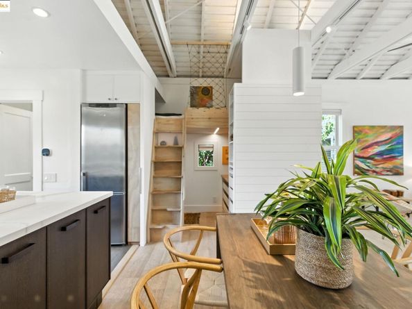1814 Sixth Street, Berkeley CA 94710