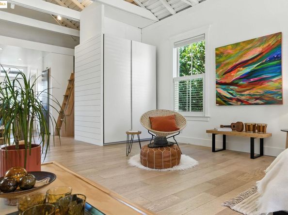 1814 Sixth Street, Berkeley CA 94710