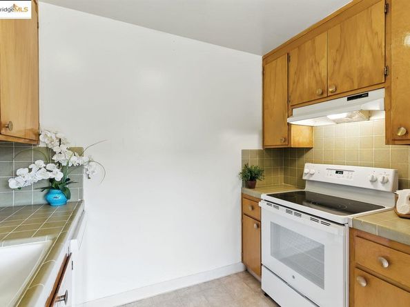 4336 Rilea Way, Oakland CA 94605