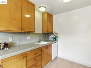 4336 Rilea Way, Oakland CA 94605