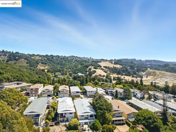 4336 Rilea Way, Oakland CA 94605