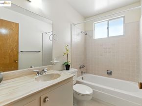 4336 Rilea Way, Oakland CA 94605
