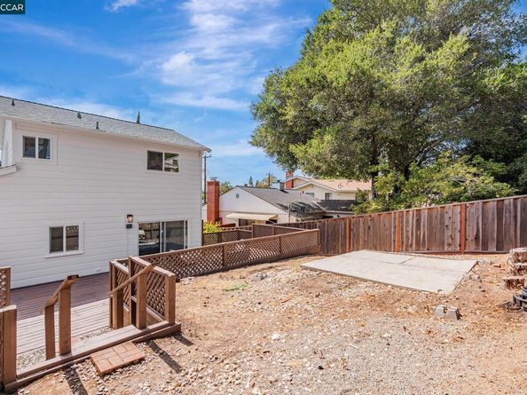 147 Covington St, Oakland CA 94605