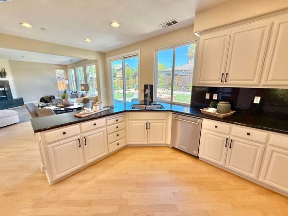 752 Barleta Ln, Livermore CA 94550