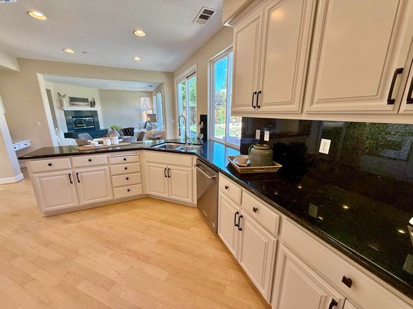 752 Barleta Ln, Livermore CA 94550