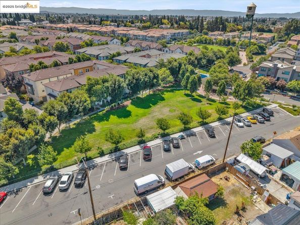 610 Staley Ave, Hayward CA 94541