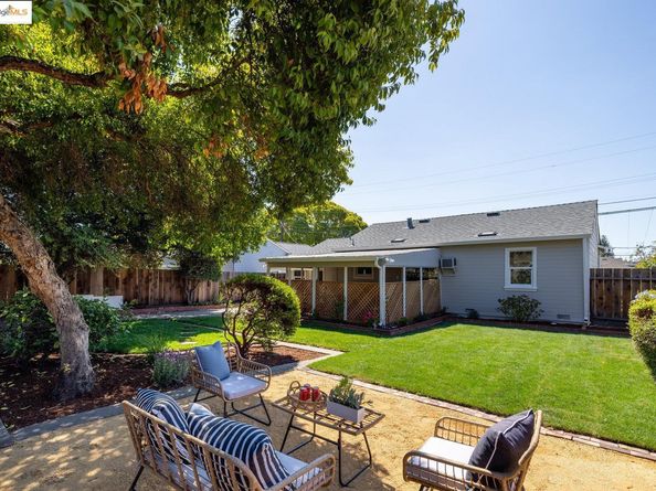 2234 Lobert St, Castro Valley CA 94546