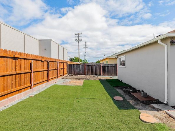 391 Anza Way, San Leandro CA 94578
