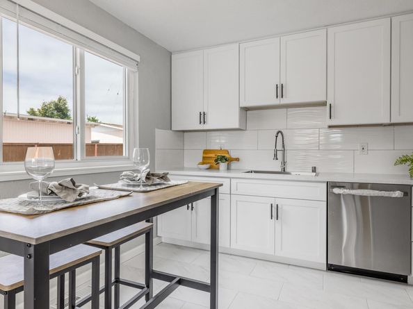 391 Anza Way, San Leandro CA 94578