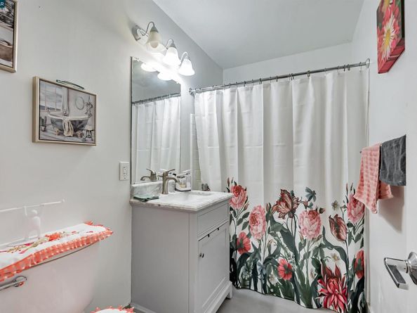 2633 Humphrey Ave, Richmond CA 94804