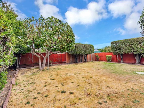 2633 Humphrey Ave, Richmond CA 94804