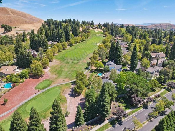 132 Victoria Pl, Danville CA 94506