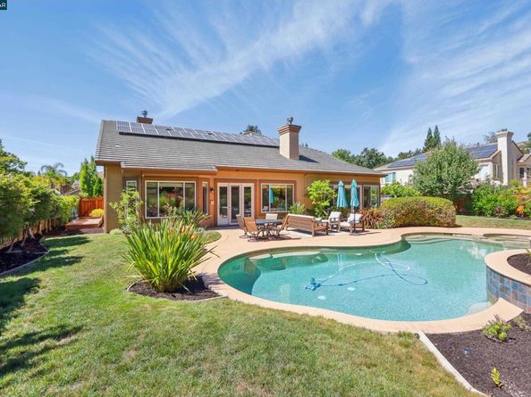 132 Victoria Pl, Danville CA 94506