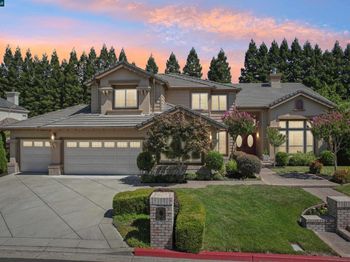 132 Victoria Pl