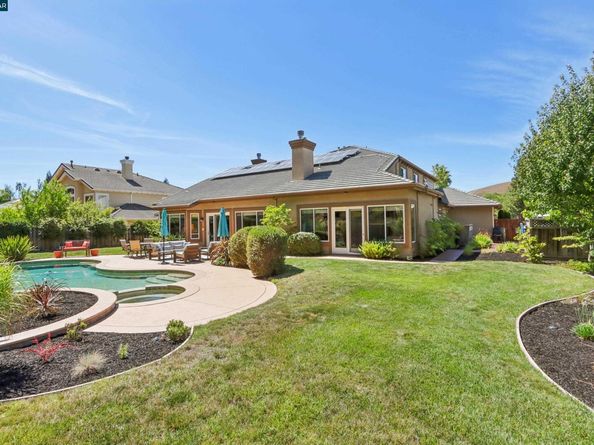 132 Victoria Pl, Danville CA 94506