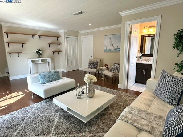 18411 Watters Dr, Castro Valley CA 94546