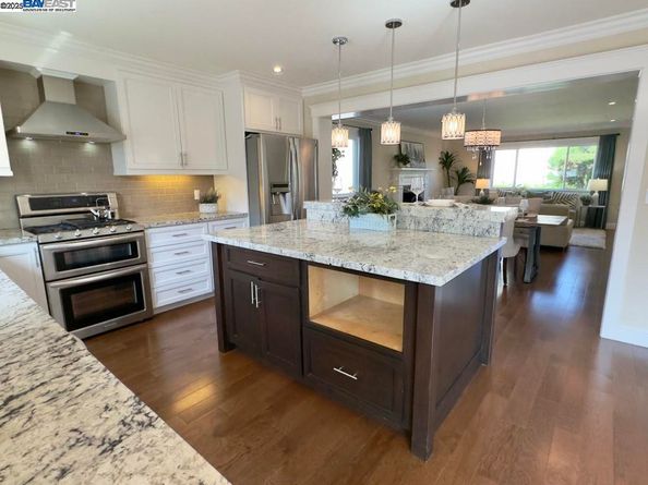 18411 Watters Dr, Castro Valley CA 94546