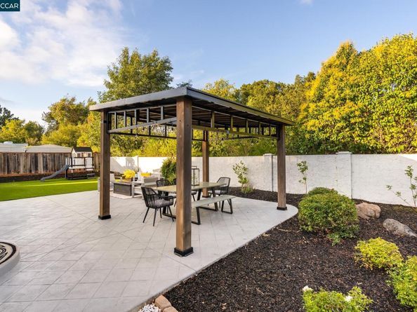 576 Santander Dr, San Ramon CA 94583