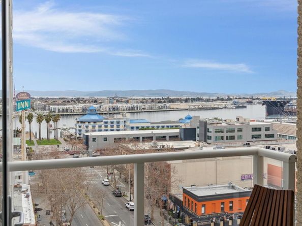222 Broadway 1002, Oakland CA 94607