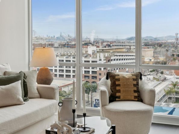 222 Broadway 1002, Oakland CA 94607