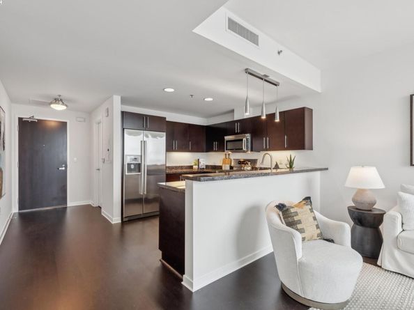 222 Broadway 1002, Oakland CA 94607