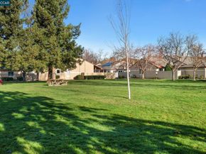 638 La Corso Dr, Walnut Creek CA 94598