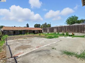 1739 E 22Nd St, Oakland CA 94606