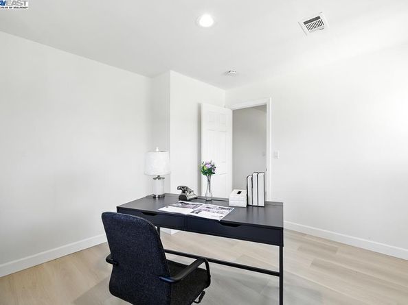 1739 E 22Nd St, Oakland CA 94606