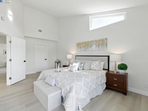 1739 E 22Nd St, Oakland CA 94606
