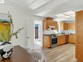 3622 Emerson ST, Oakland CA 94610